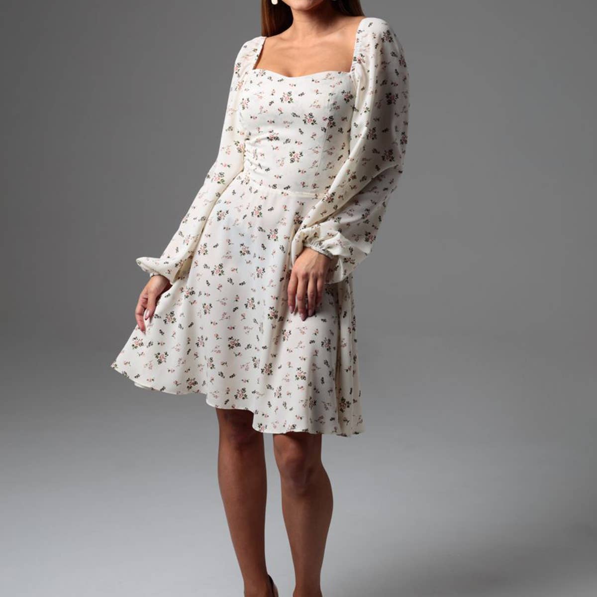 Puffed sleeve floral print lace-up dress