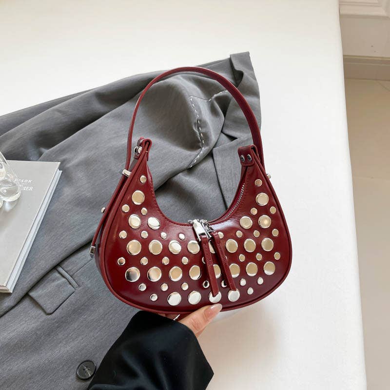 Rivet fashionable casual single-shoulder bag