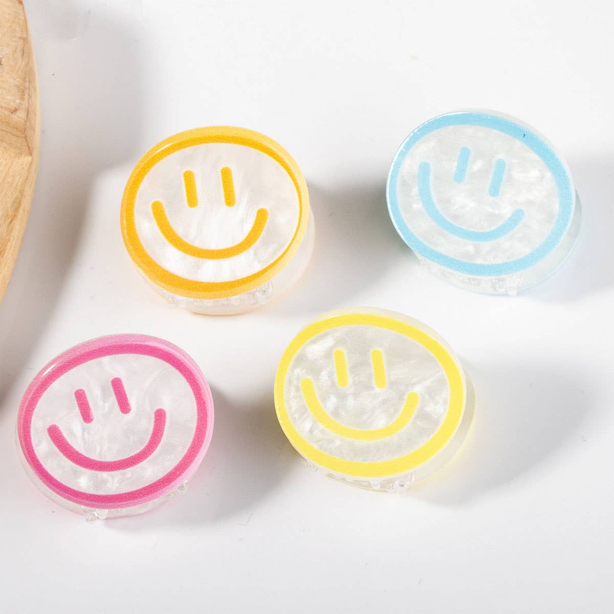 Acrylic Smiley Face Hair Claw - Cute Back Clip_CWAHA0285