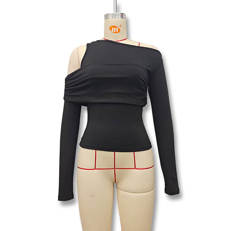 Solid color off-the-shoulder T-shirt