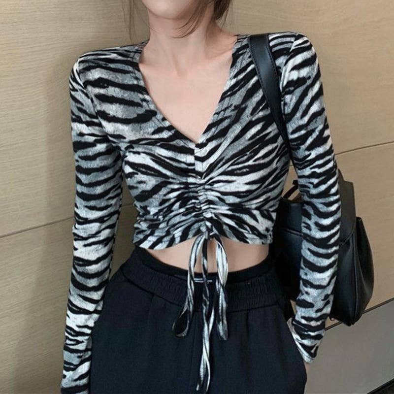 SLIM FIT ZEBRA-PRINT SHORT LONG-SLEEVED TOP