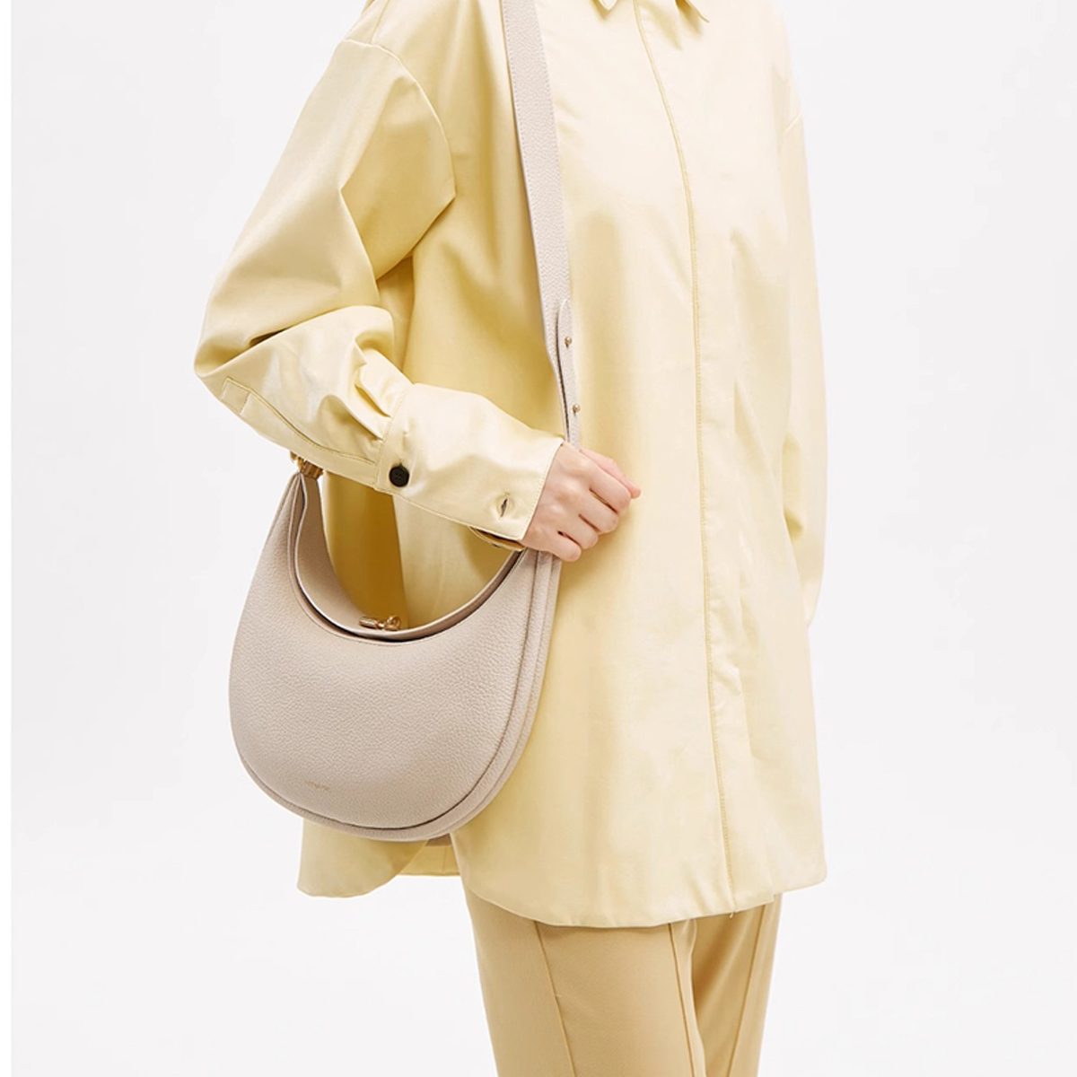 Small Moon Bag ??Classy Shoulder Underarm Tote_CWAB5325