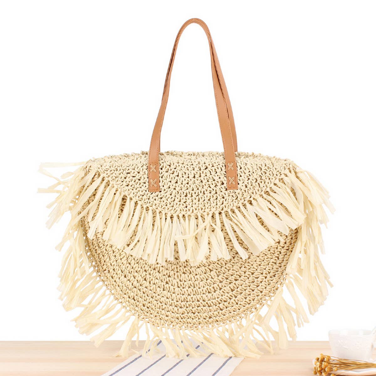 SEMICIRCLE TASSEL ONE-SHOULDER BEACH STRAW BAG_CWAB2021