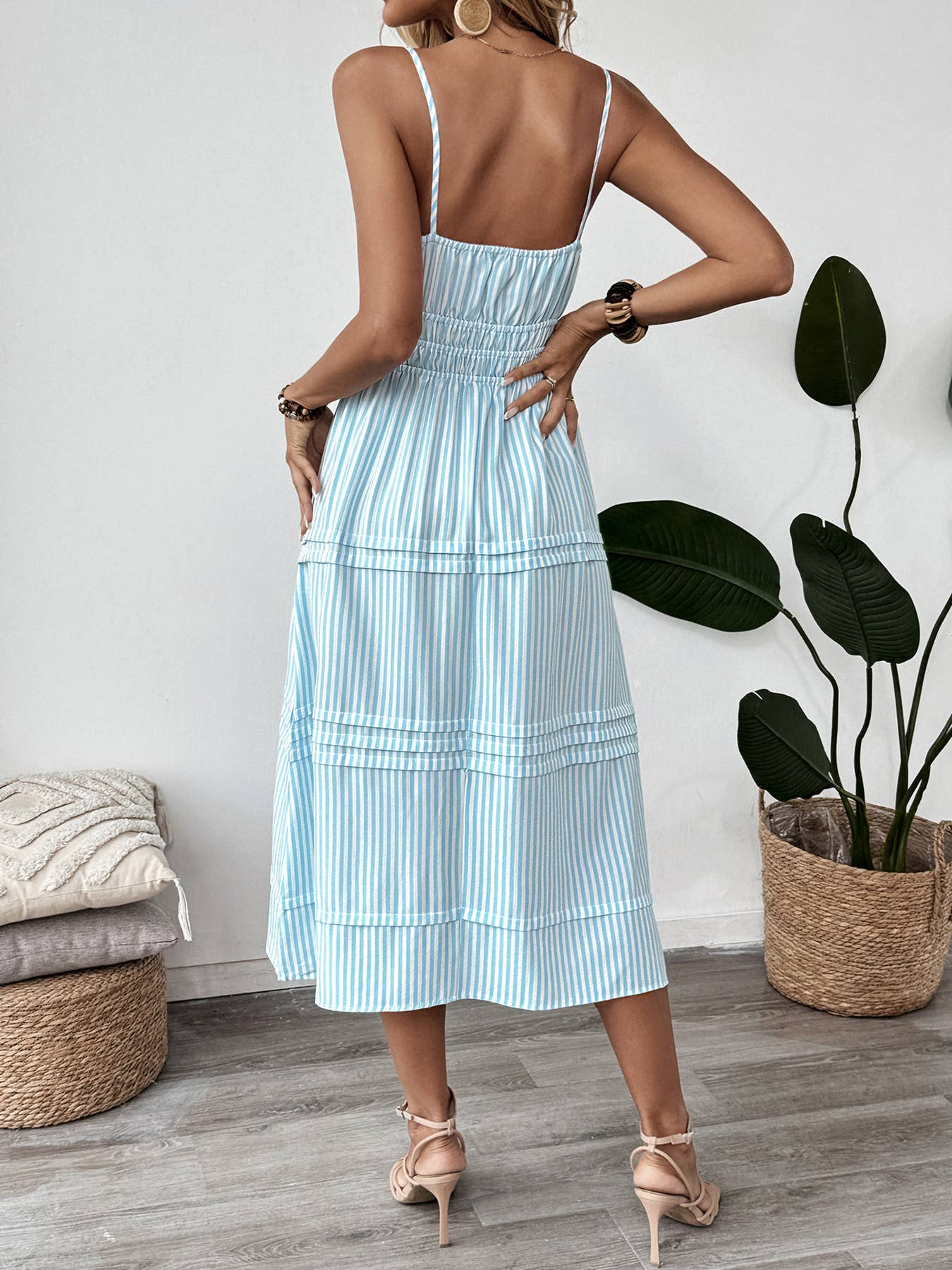 Square-neck lace-up sleeveless striped dress