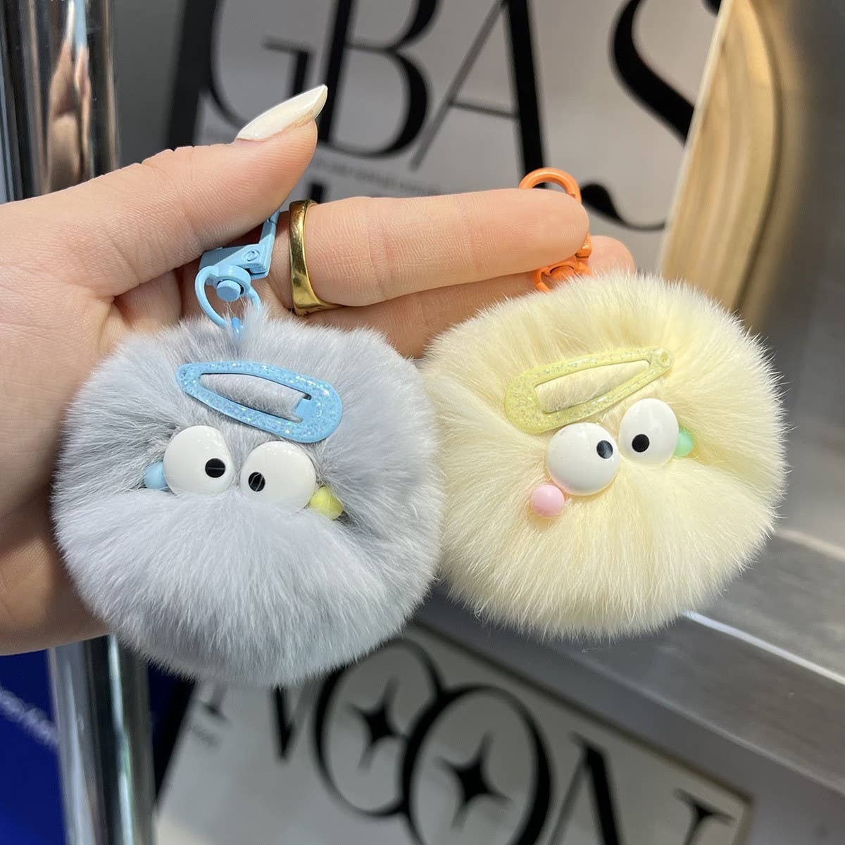 CUTE HAIRPIN SMALL FUR BALL KEYCHAIN PENDANT