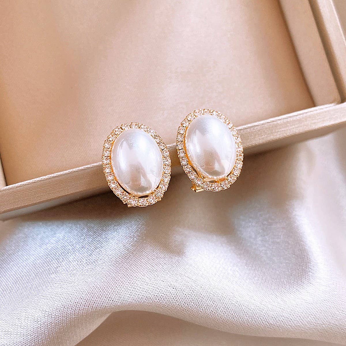FRENCH RETRO OVAL DIAMOND PEARL EARRINGS