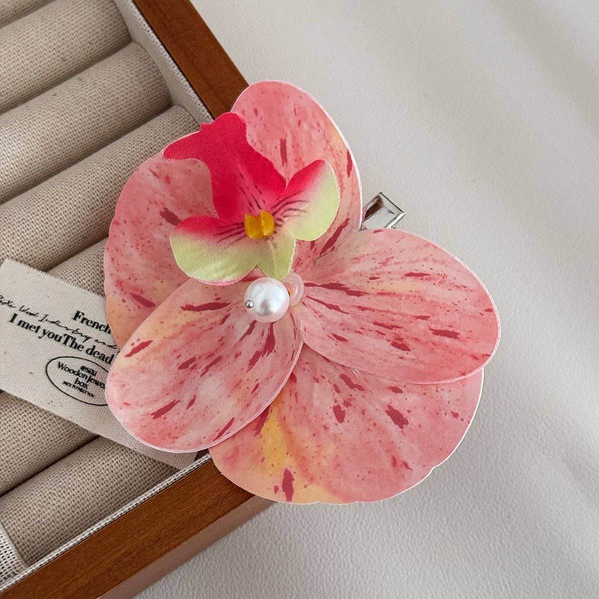 Phalaenopsis Hair Clip, Beachy Floral Accessory_CWAHA4680