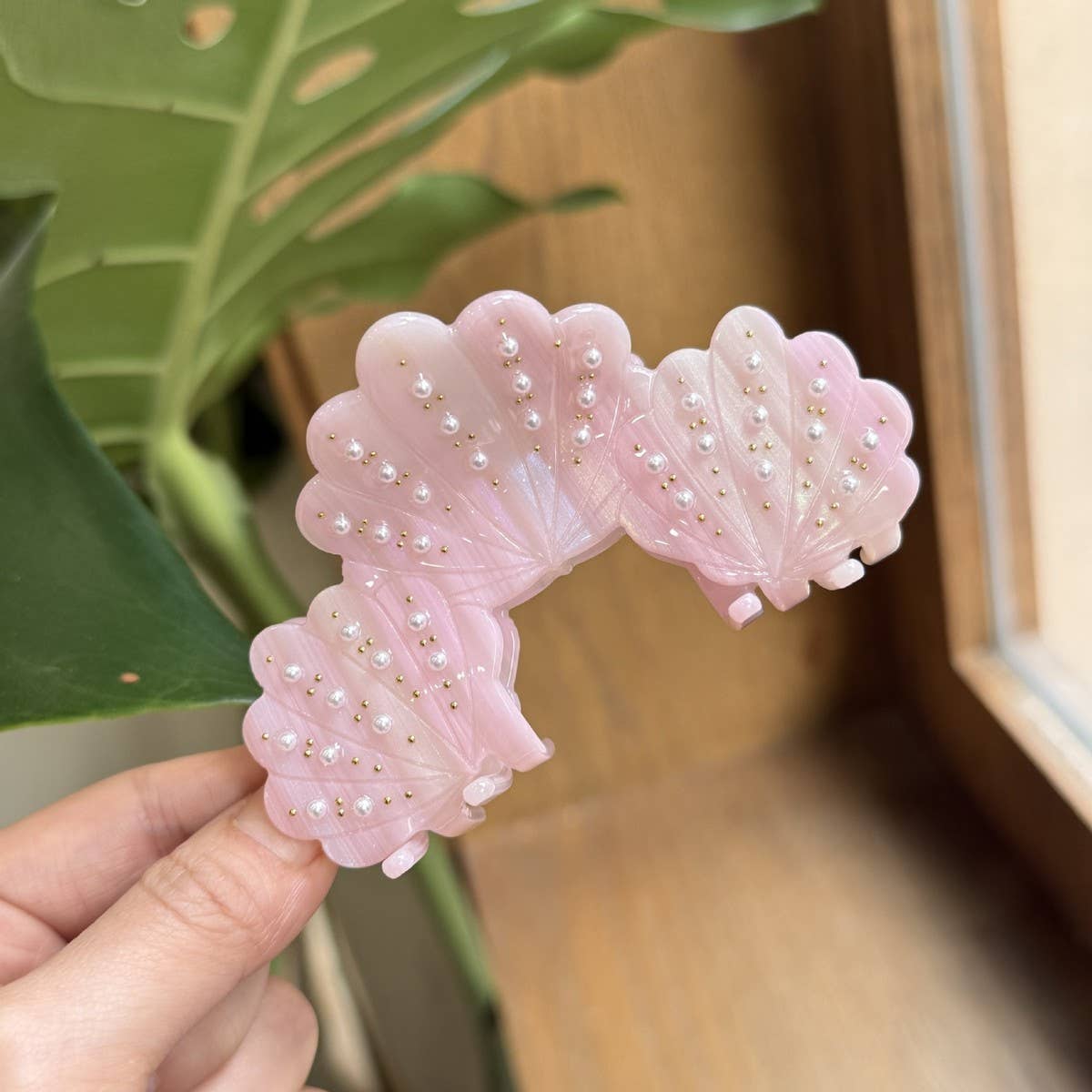 CWAHA4558_NEW PEARL SHELL CUTE SIMPLE HAIRPIN