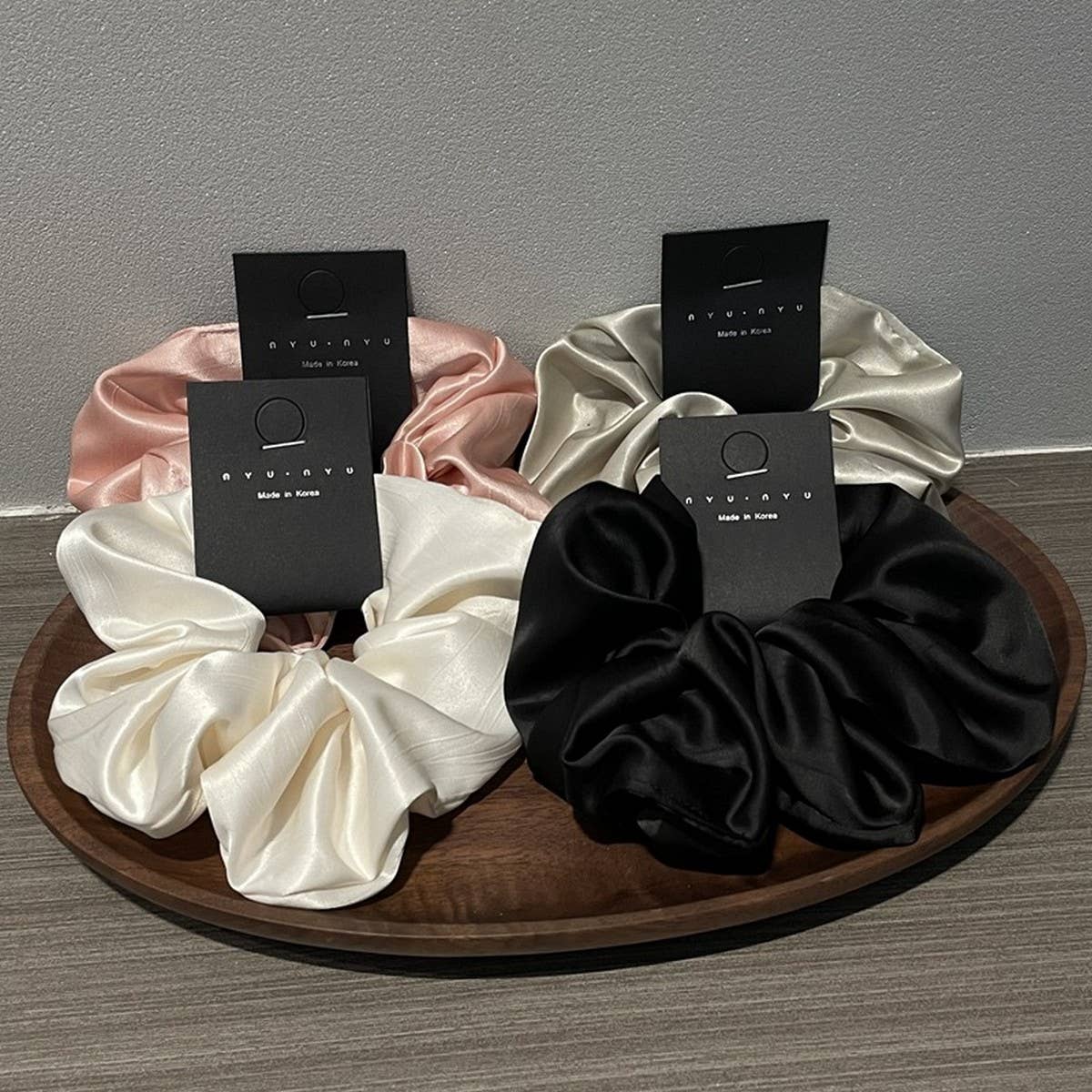 ELEGANT TEXTURE COLON HAIR SCRUNCHIES_CWAHA1725