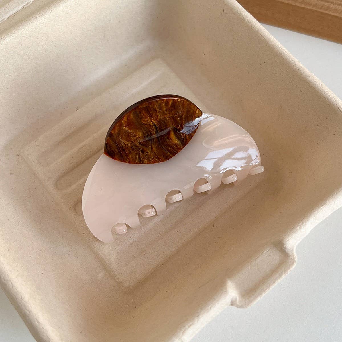 Woodgrain Acetate Claw ??Vintage Maillard Style＿CWAHA6011