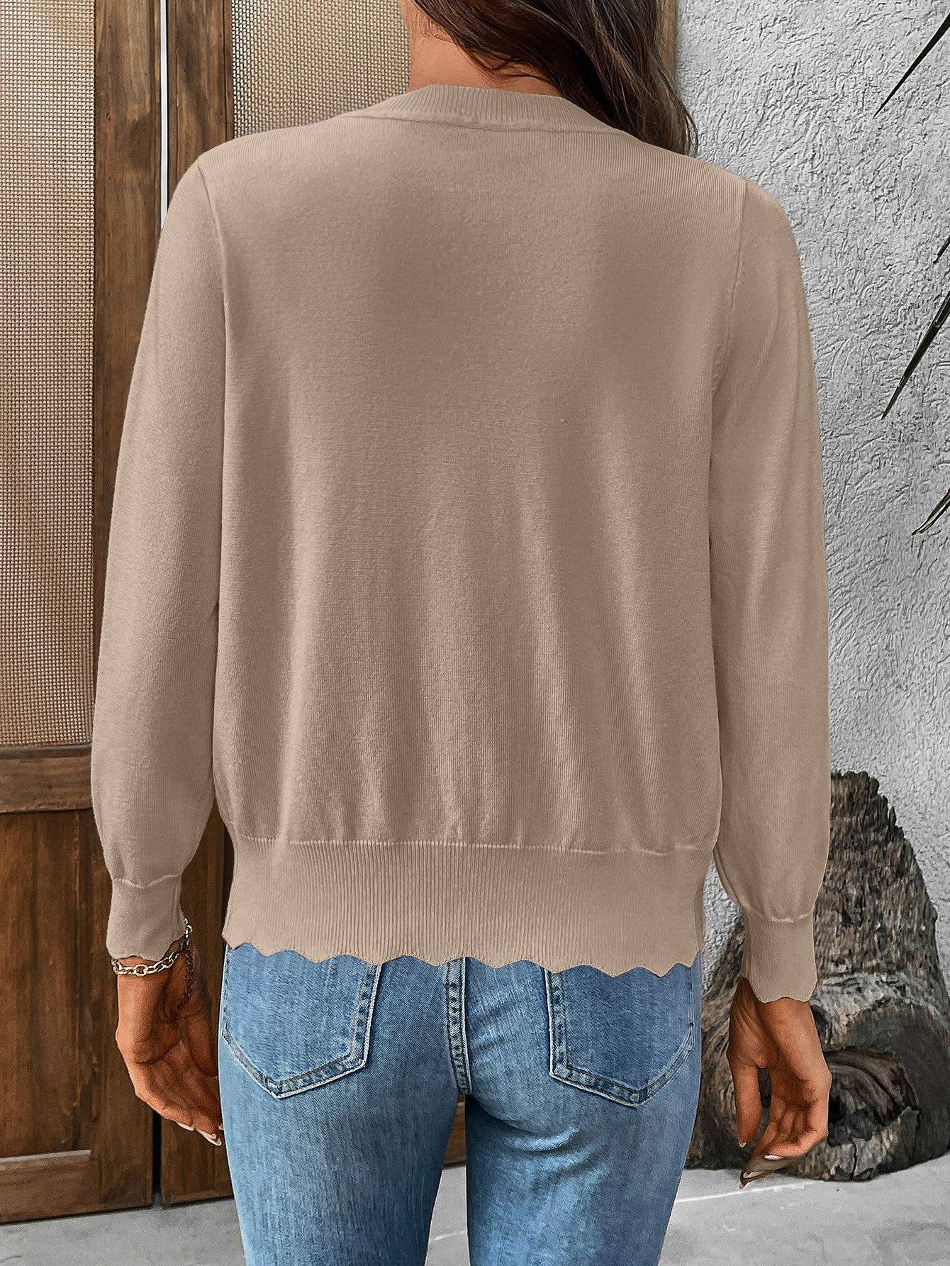 V-neck long-sleeved solid-color knitted cardigan