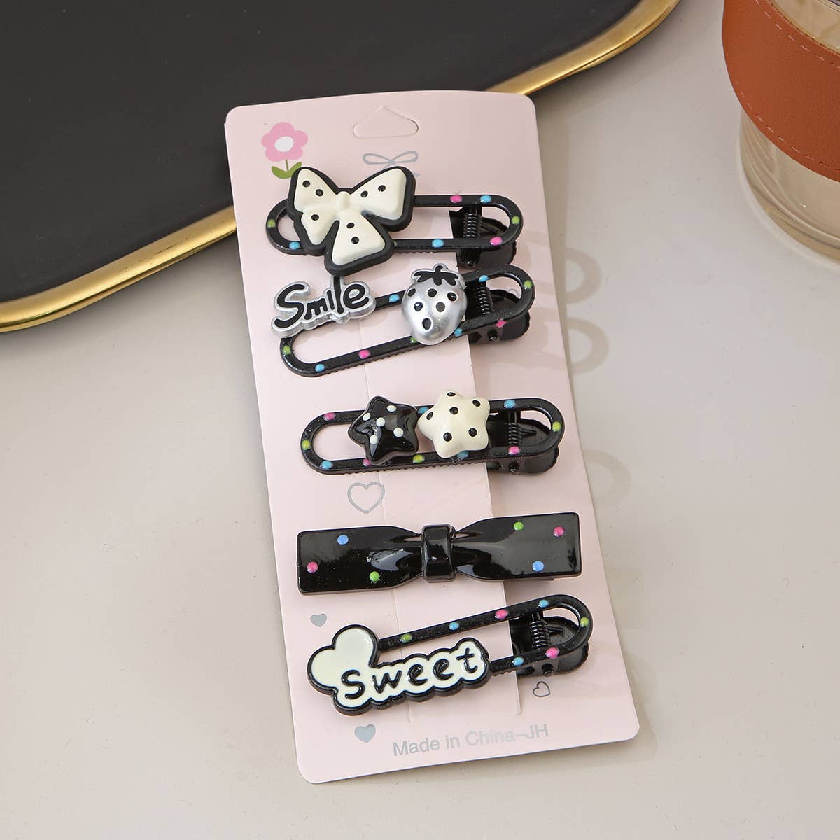Five sets of cartoon children's hairpins
