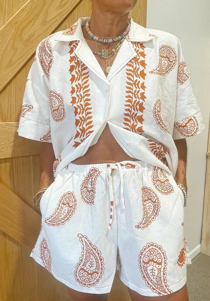 SHIRT TOP FASHION CASUAL SHORTS SUIT