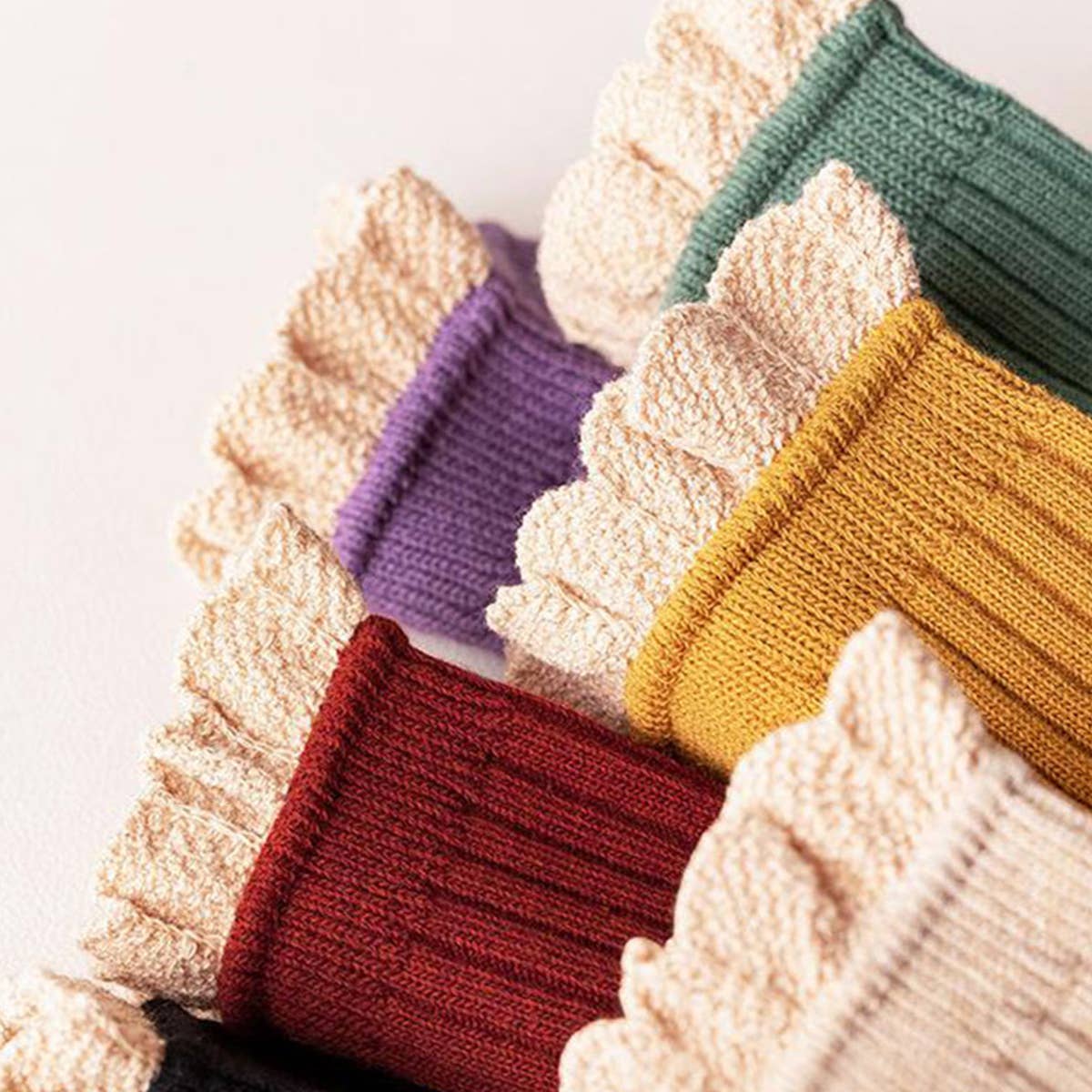 CUTE RUFFLE EDGE LACE MID-CREW SOCKS FOR WOMEN'S