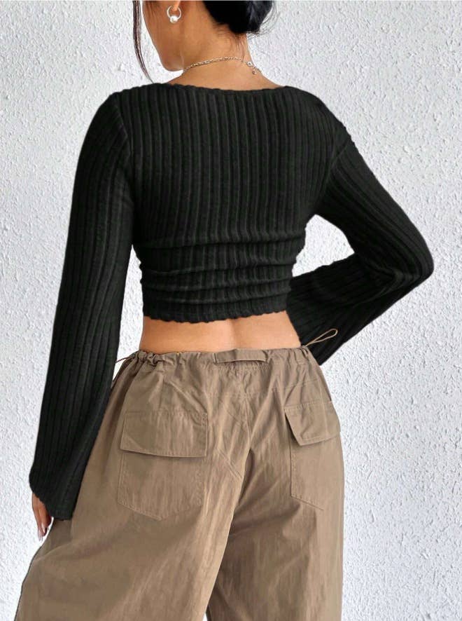 SQUARE COLLAR PIT SLIT FLARED LONG SLEEVE T-SHIRT