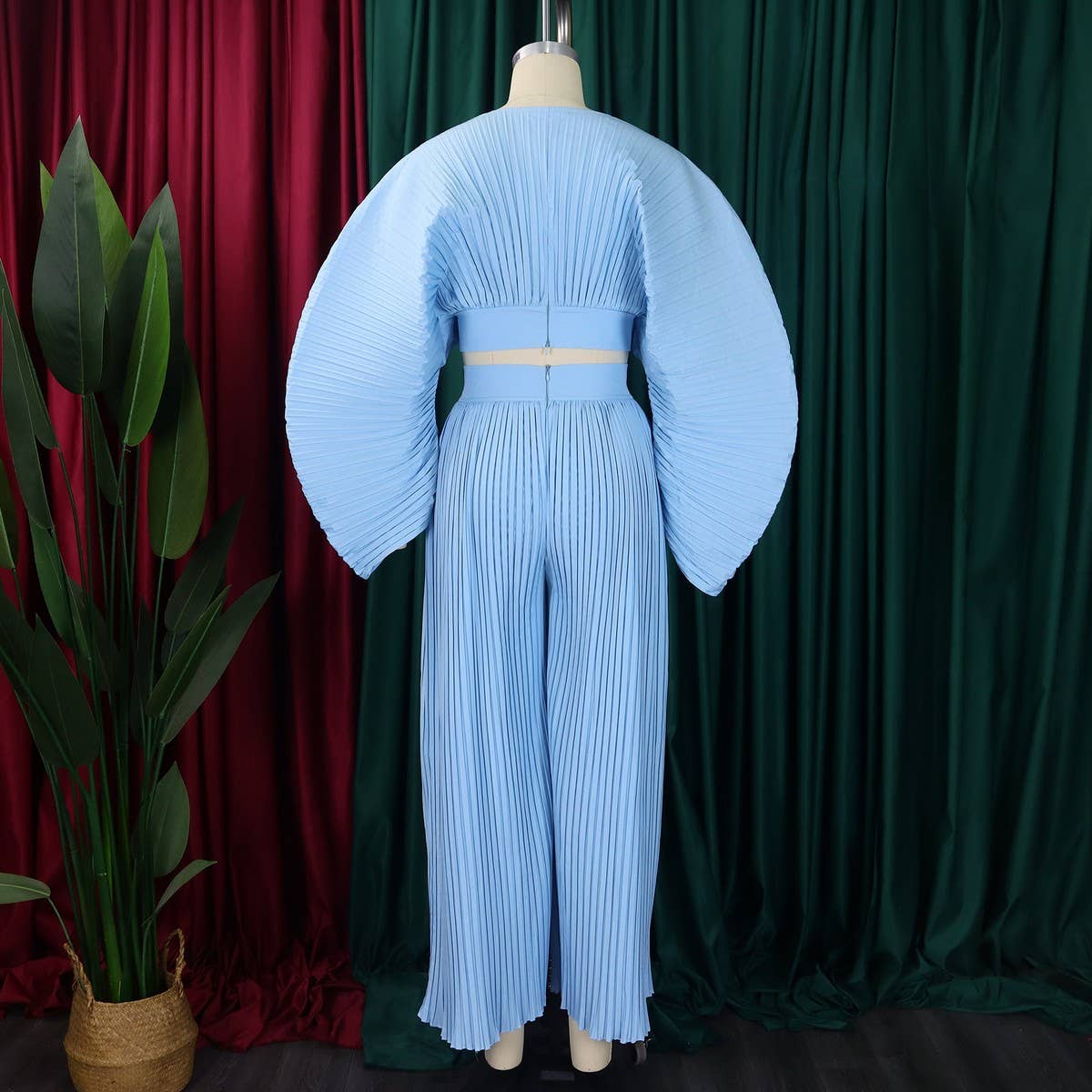 PLEATED V-NECK TOP AND WIDELEG PANTS TWO-PIECE SET_CWSTB1138