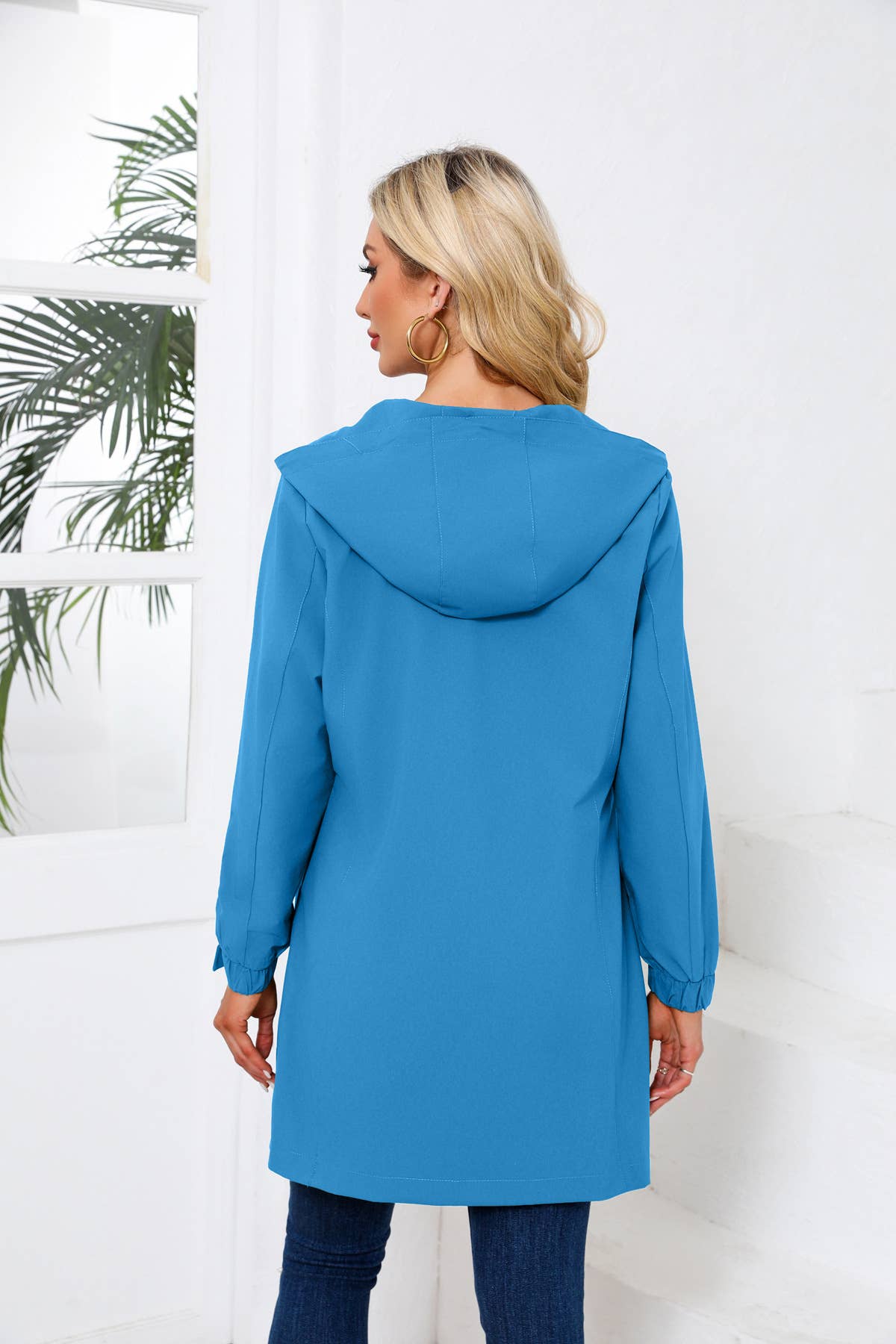 HOODED LONG-SLEEVED SPORTS TRENCH COAT