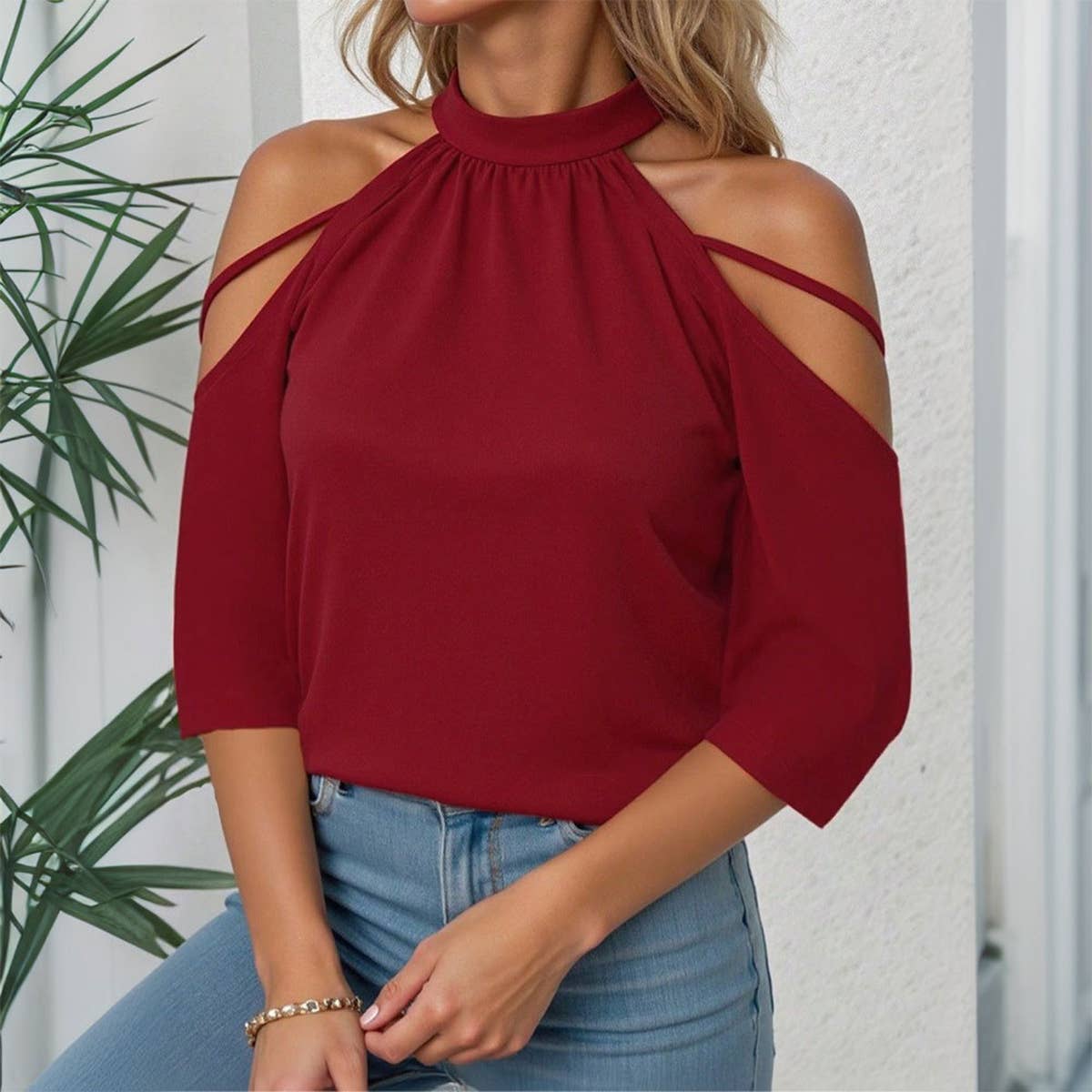 Elegant Off Shoulder Tee ? Chic Summer Style