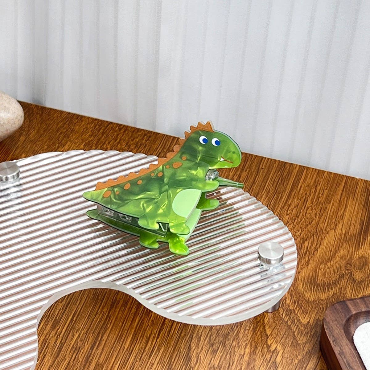 Acrylic Dinosaur Hair Claw - Cute Fun Shark Clip_CWAHA2072