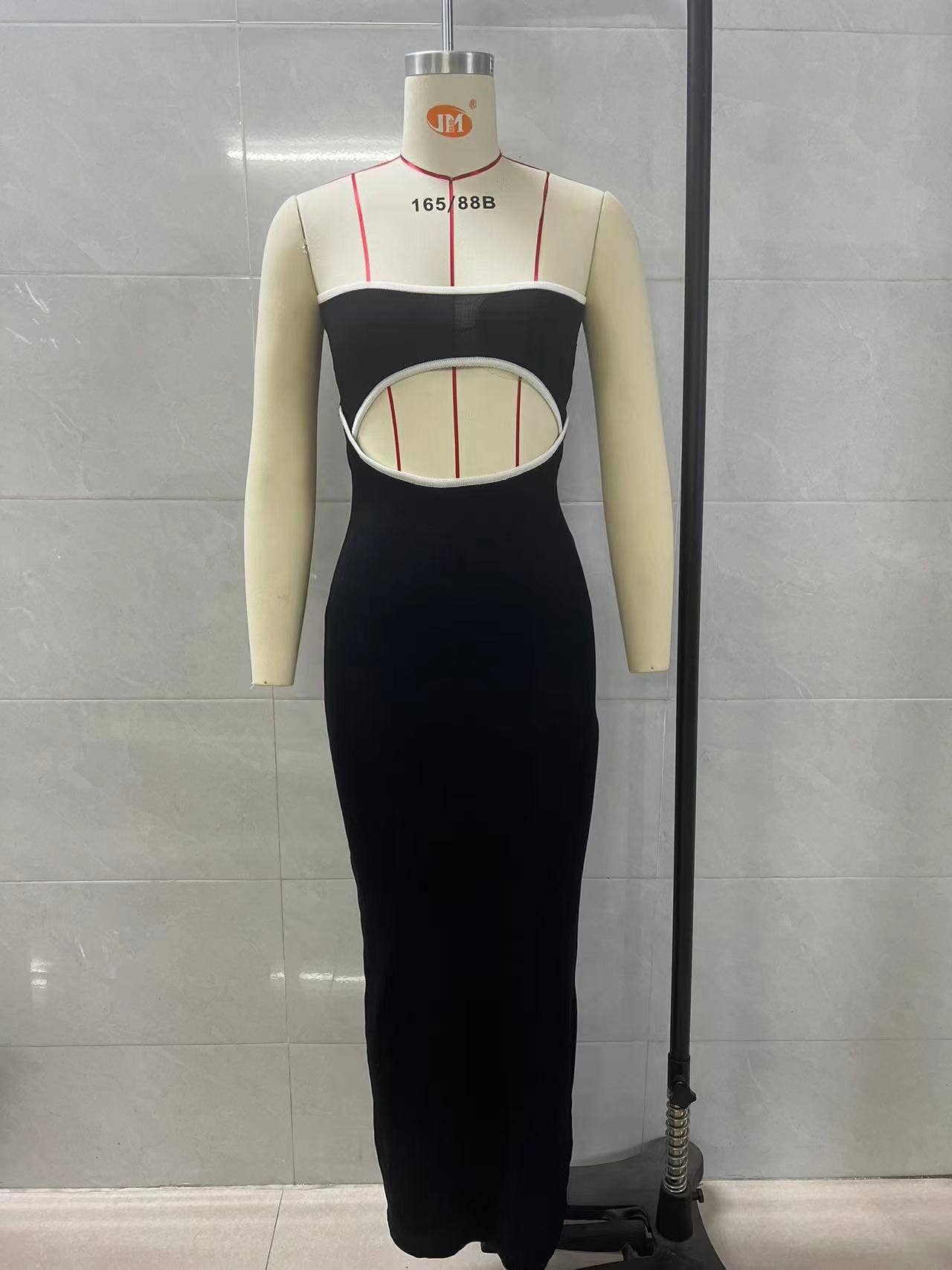 Strapless cutout color-blocking knitted dress