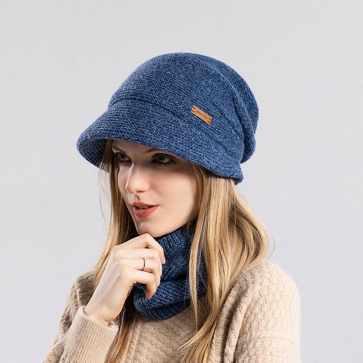 WINTER WARM KNITTED HAT AND SCARF SET