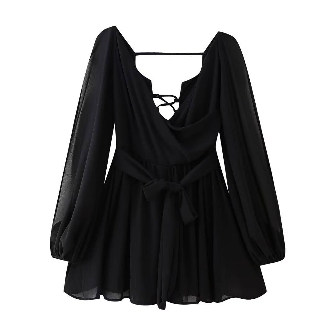 Short dress hollow lantern sleeves and a V-neck