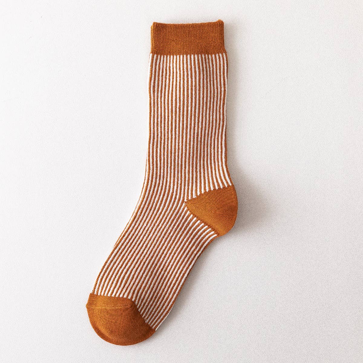 SIMPLE STRIPED MID-CALF SOCKS_CWMS0662