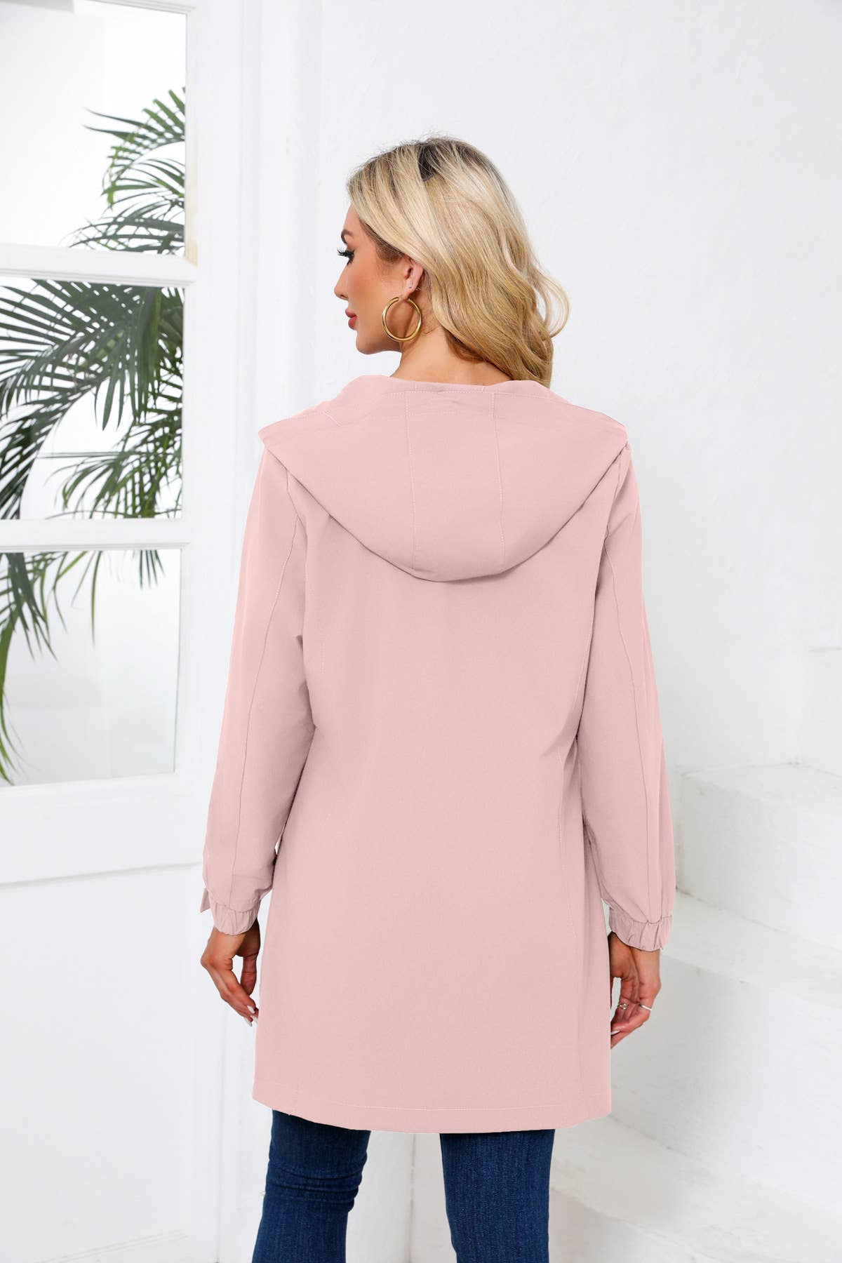 HOODED LONG-SLEEVED SPORTS TRENCH COAT