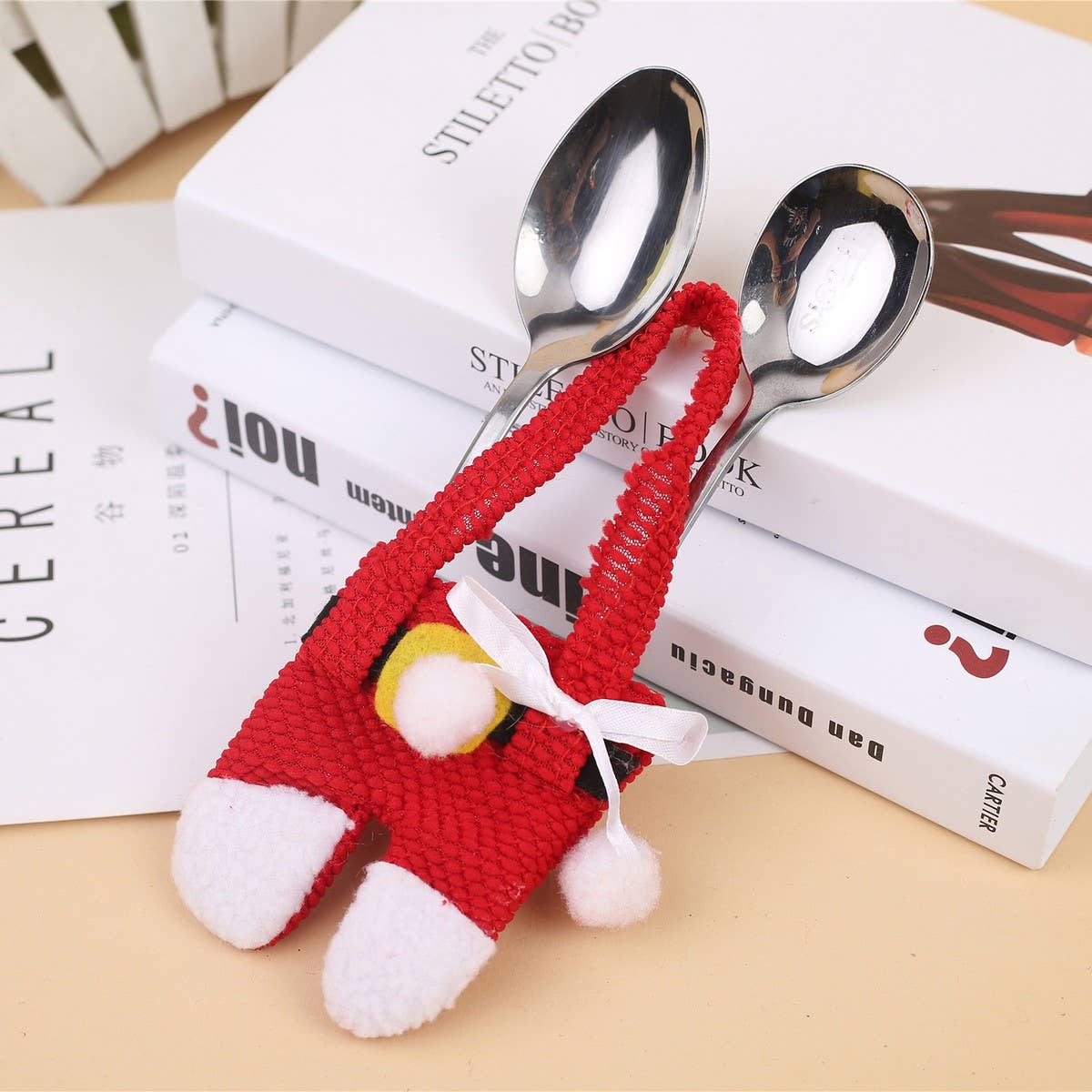 CWMM9717_CREATIVE HOME TABLEWARE SET ORNAMENTS