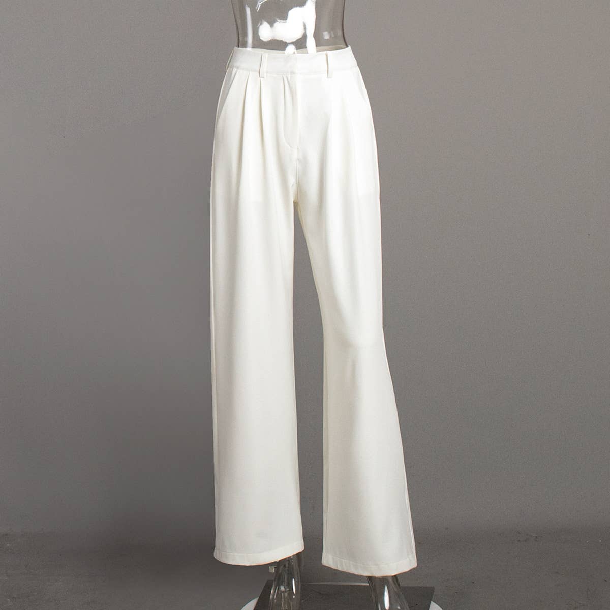 High-waisted wide-leg pants for stylish commuting