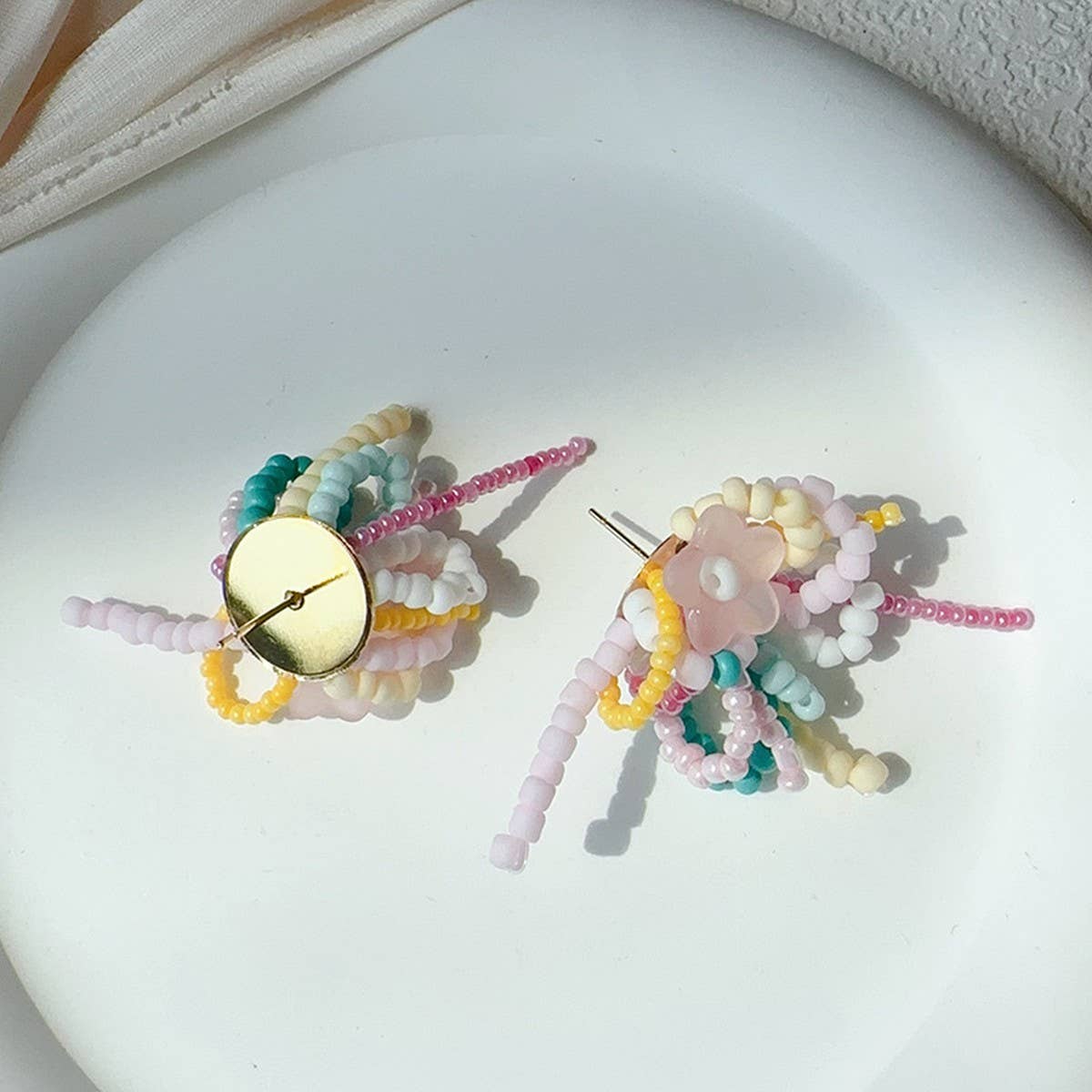 FLOWER SEA MATTE LILY OF THE VALLEY EARRINGS