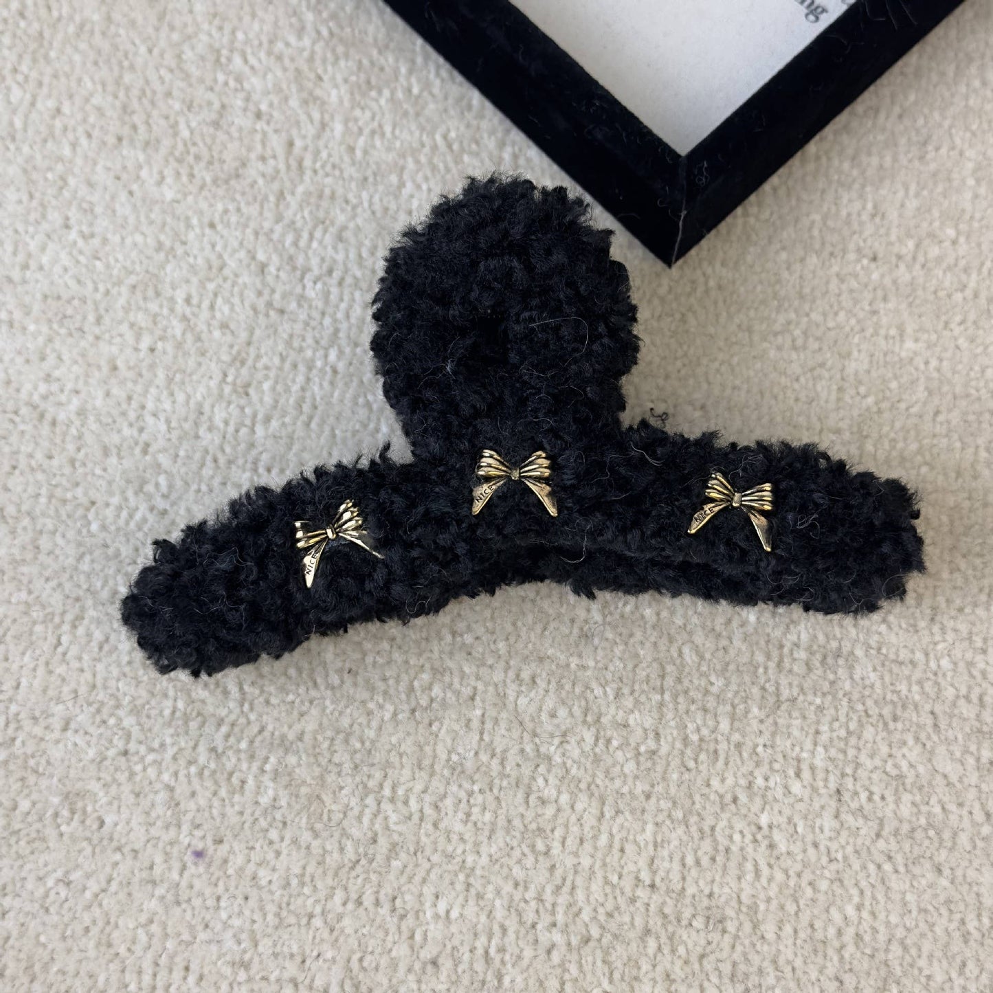 DELUXE PLUSH BOW CLIP LARGE STYLE HAIR CLIP