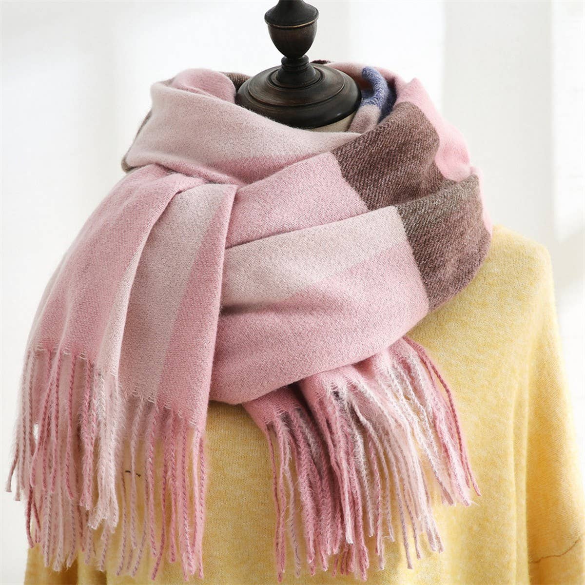 SWEET AND FASHIONABLE PLAID SCARF FOR WOMEN