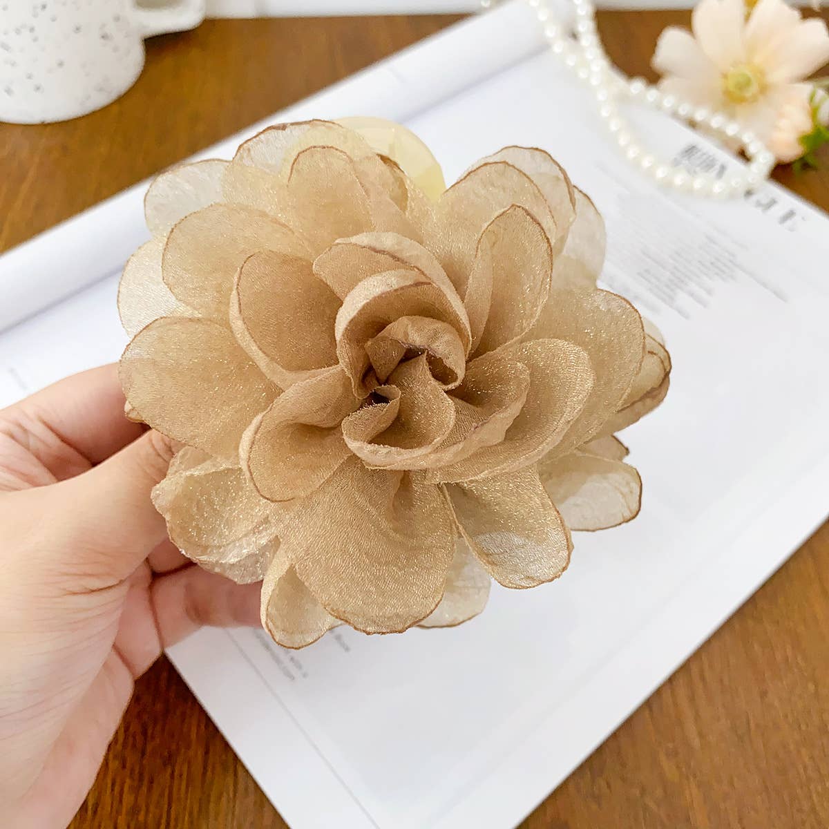 Dopamine flower hairpin elegant grip clip