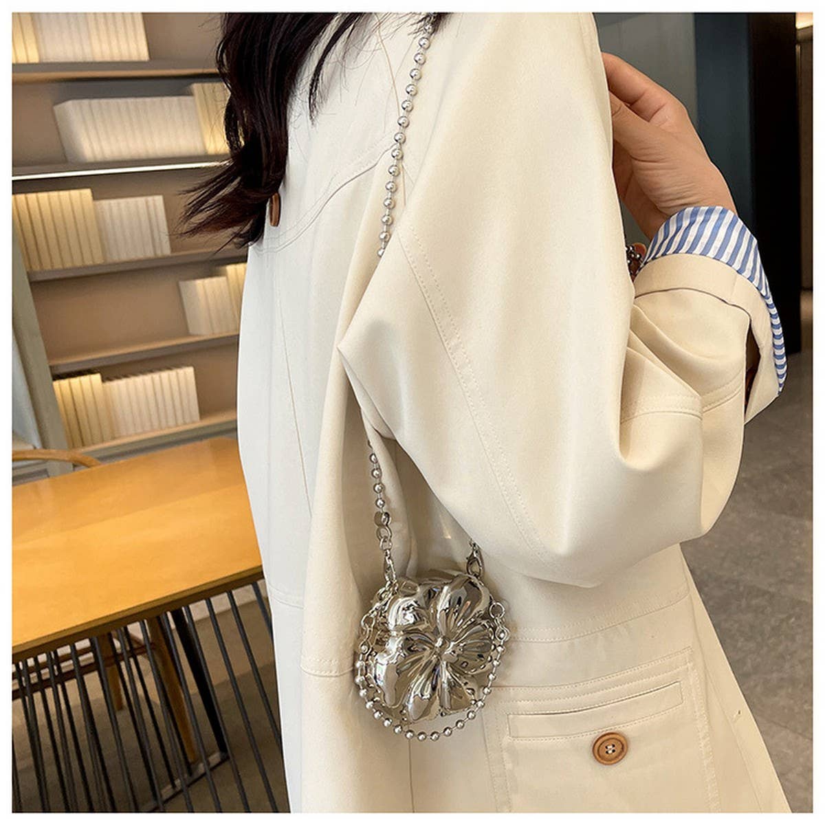 FLOWER SHAPED CLUTCH BAG METAL SHOULDER BAG_CWAB3241