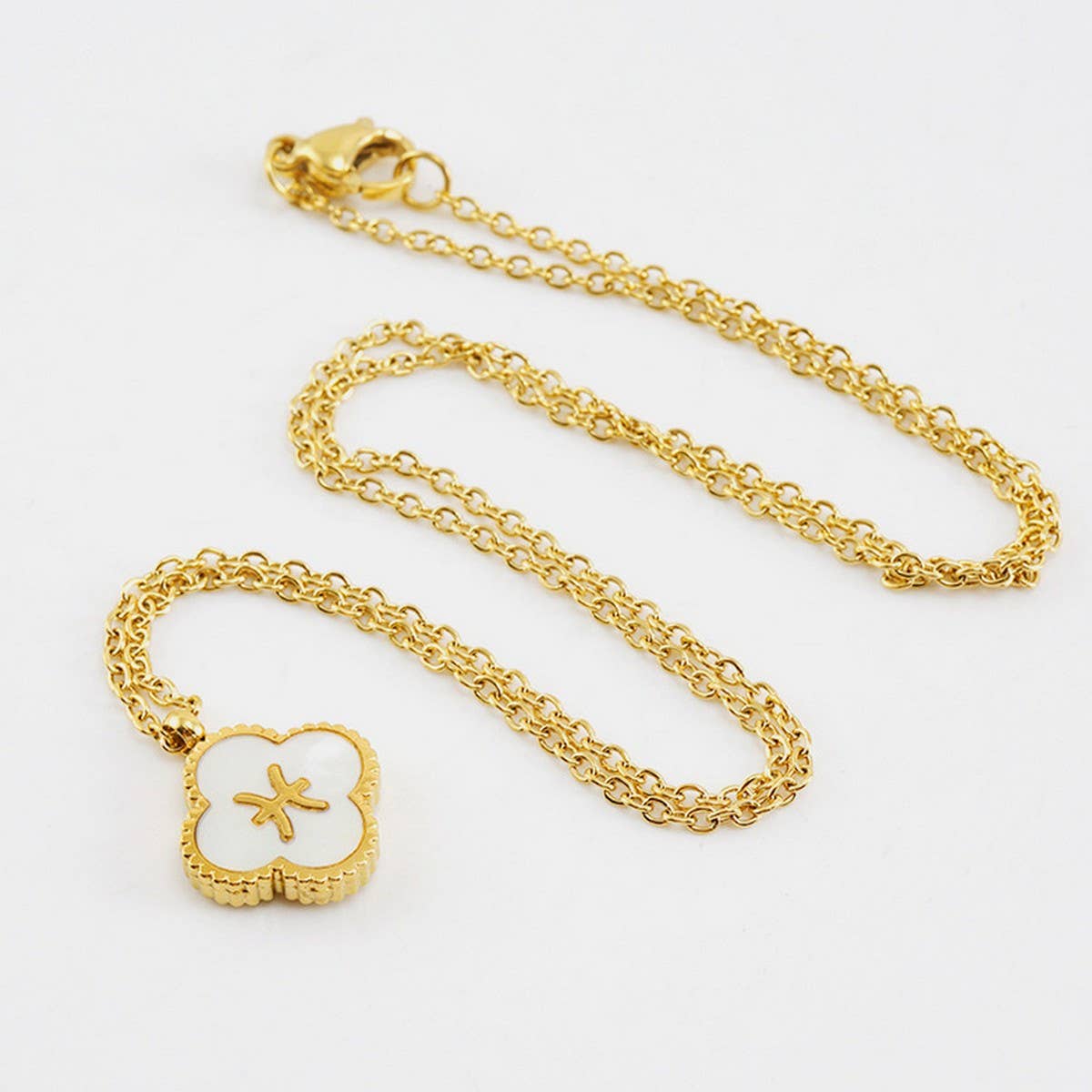 SHELL FOUR LEAF CLOVER CONSTELLATION NECKLACE