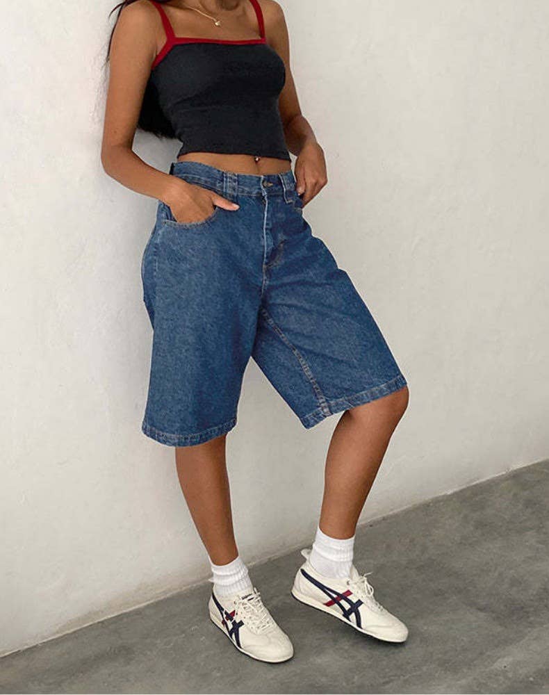 Washed non-elastic casual five-inch jeans