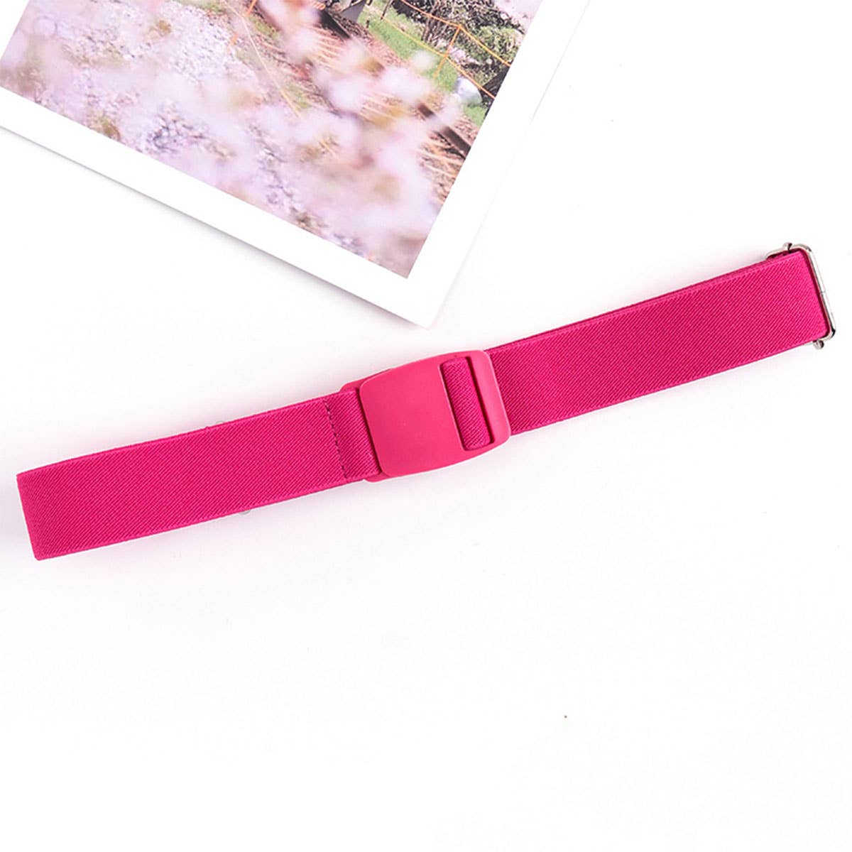 SOLID WOVEN BUCKLELESS ELASTIC WAISTBAND_CWABE0674