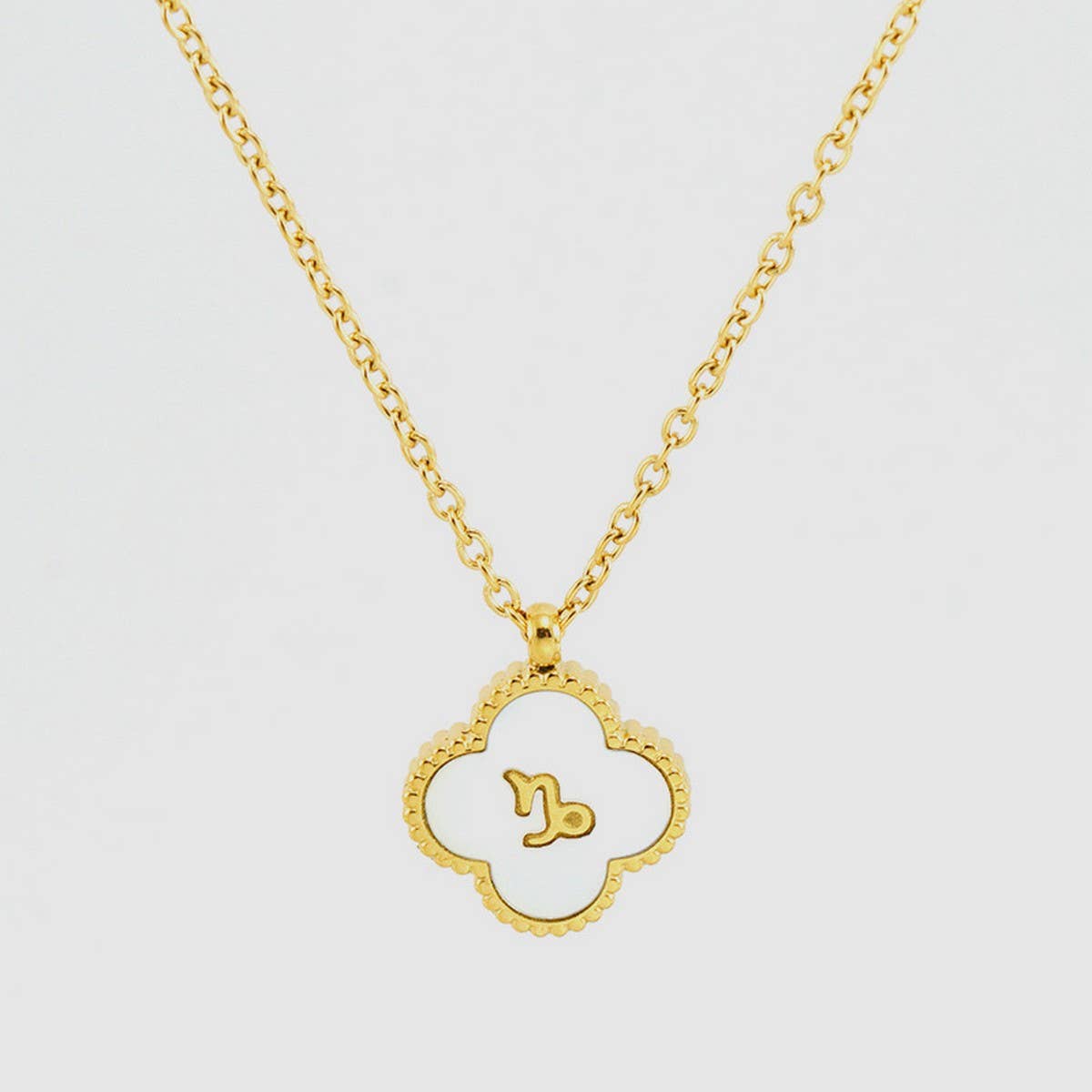 SHELL FOUR LEAF CLOVER CONSTELLATION NECKLACE
