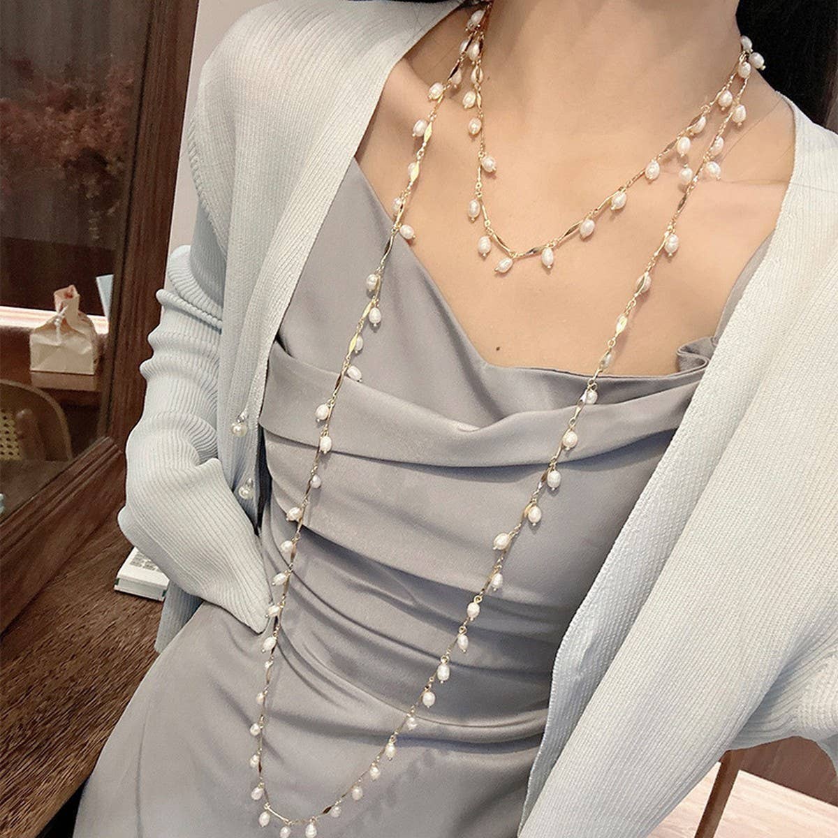 HIGH-END LONG VERSATILE PEARL SWEATER NECKLACE