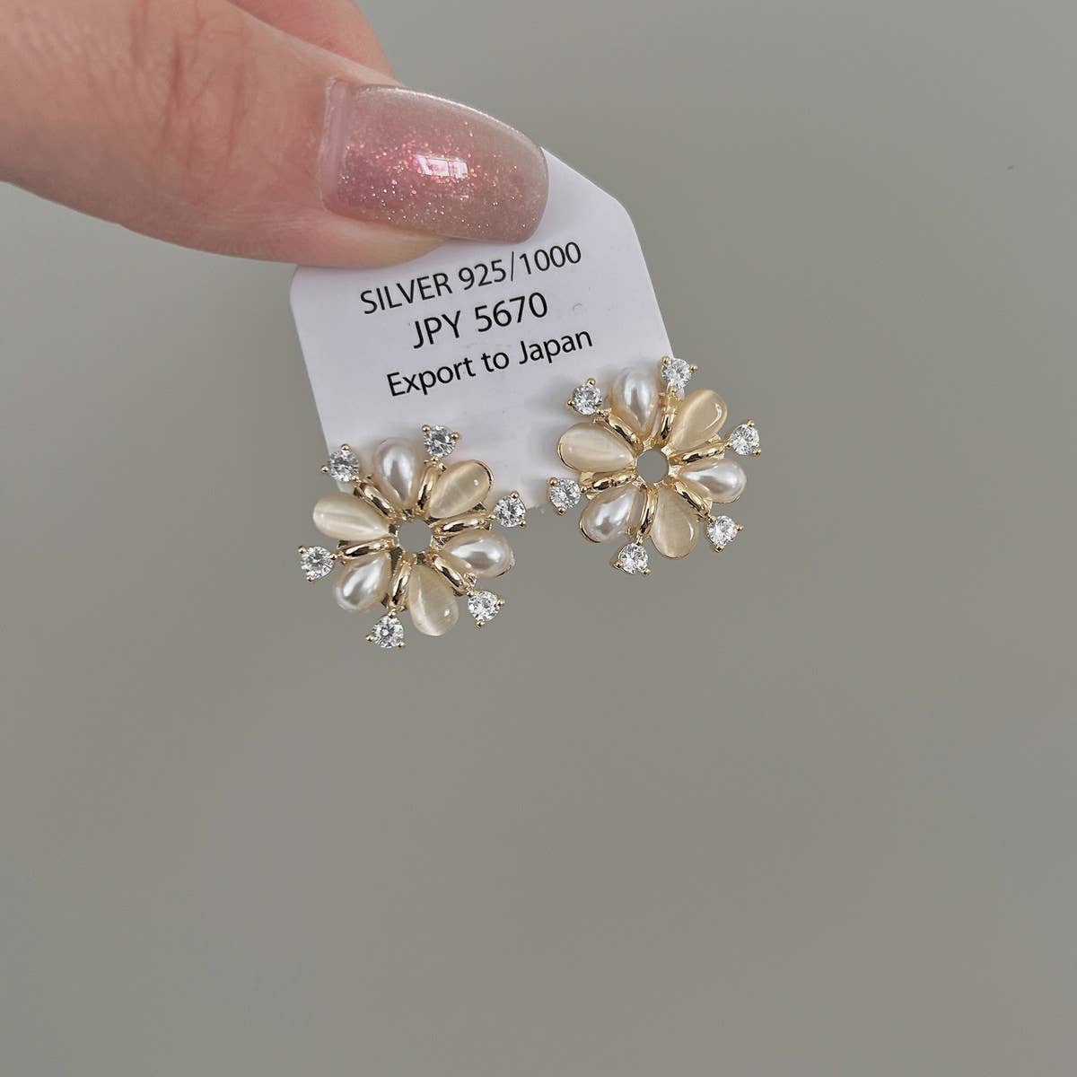 FASHIONABLE FLOWER ZIRCON STUD EARRINGS