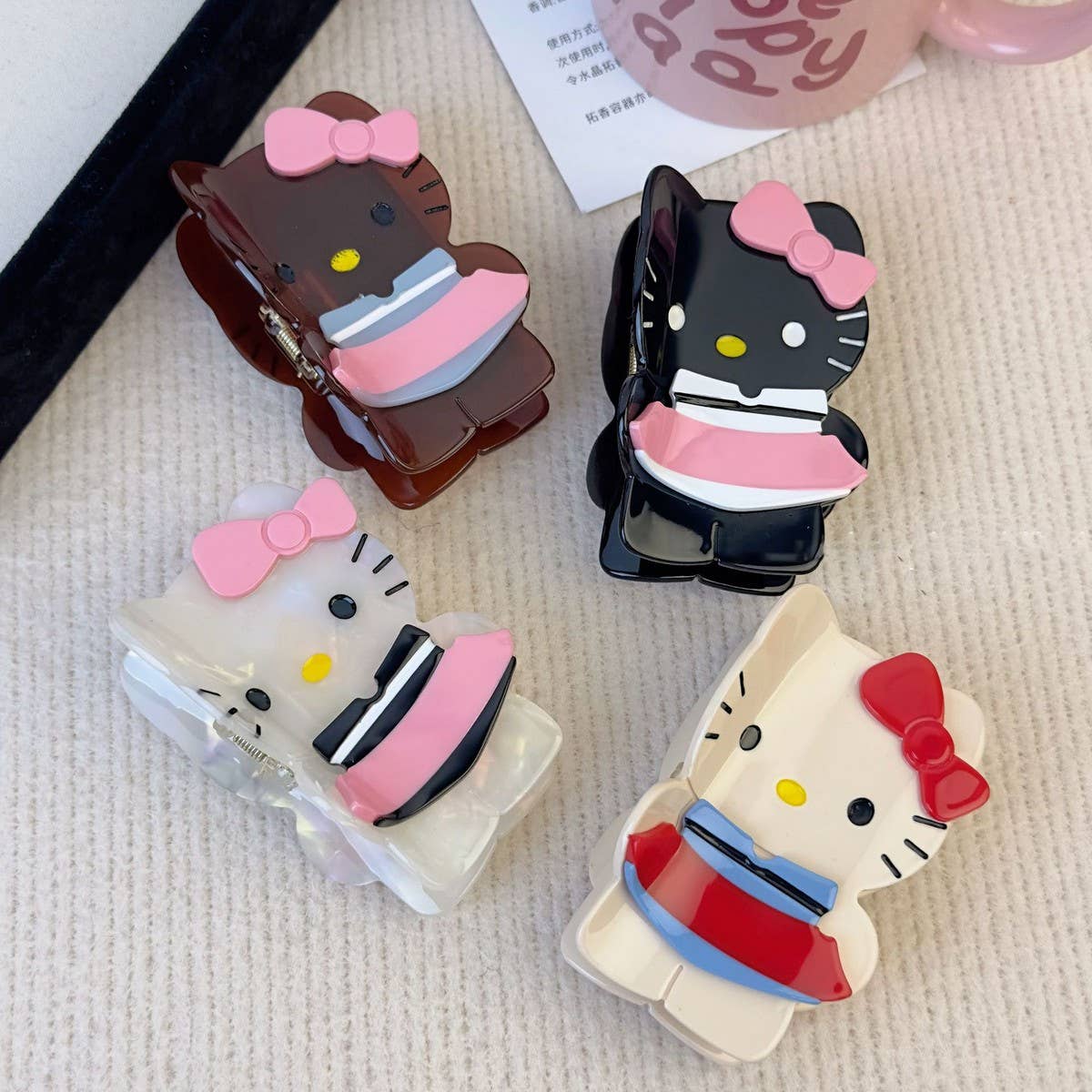 SMALL FRESH AND SWEET CARTOON CAT SCRATCHING CLIP_CWAHA3954