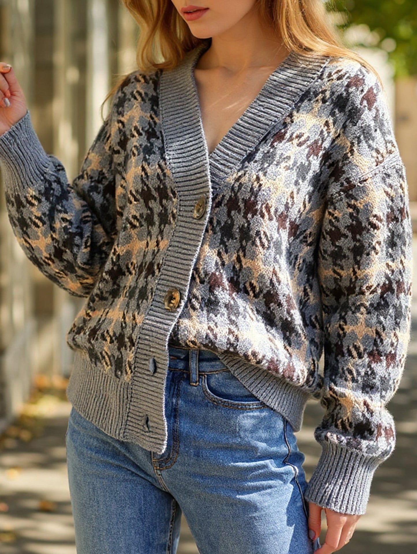 Loose button plaid color-blocking cardigan