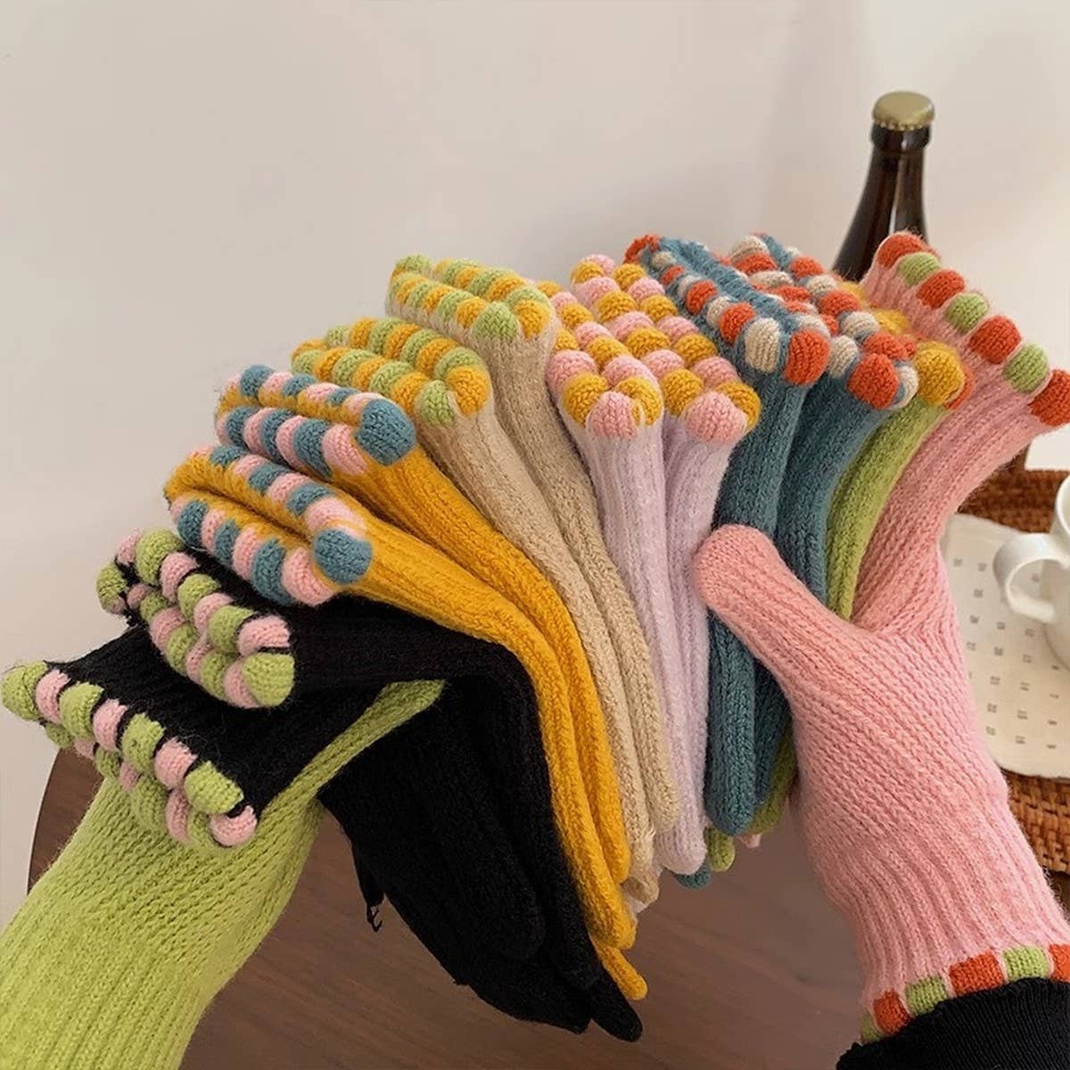 SOLID COLOR KNITTED FINGERLESS TOUCHSCREEN GLOVES_CWAG0197