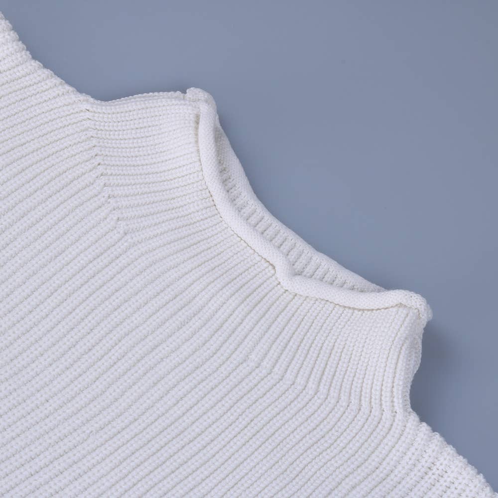 SOLID SLEEVELESS TURTLENECK SHOULDER PAD SWEATER