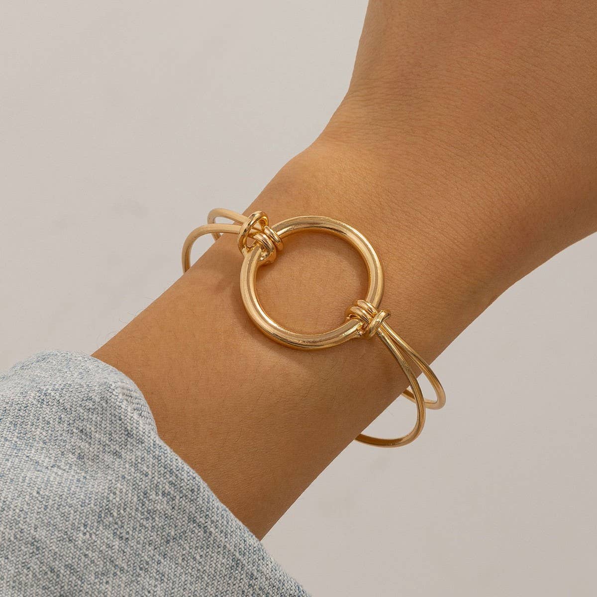 SIMPLE DOUBLE-LAYER HOLLOW KNOTTED OPEN BRACELET_CWMM3101