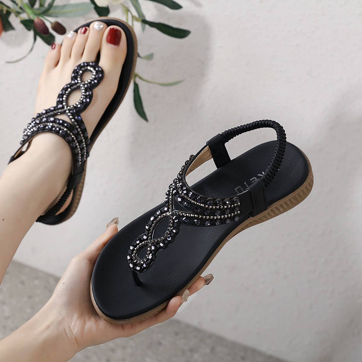 CRYSTAL BEADED DECORATIVE PINCH TOE SANDALS