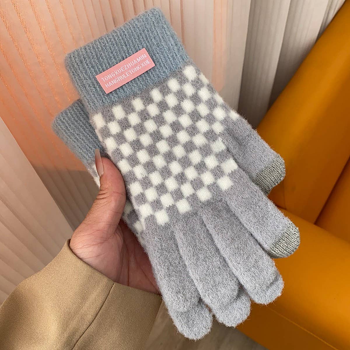 Fashion Plaid Gloves ??Thick Warm Touchscreen_CWAG0187