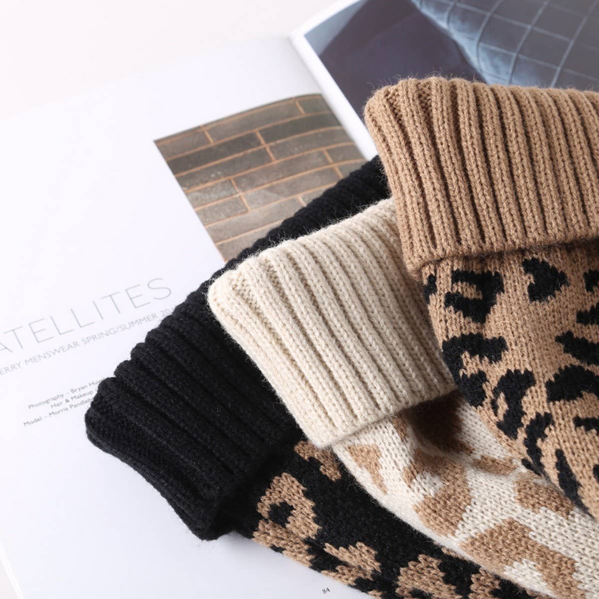 CASUAL WARM LEOPARD FUR BALL PATTERN KNITTED HAT_CWAH2174