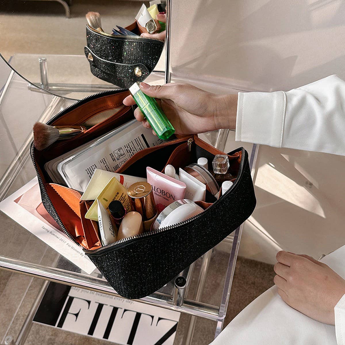 NEW FLAT LARGE CAPACITY SHINY COSMETIC BAG_CWAB4374